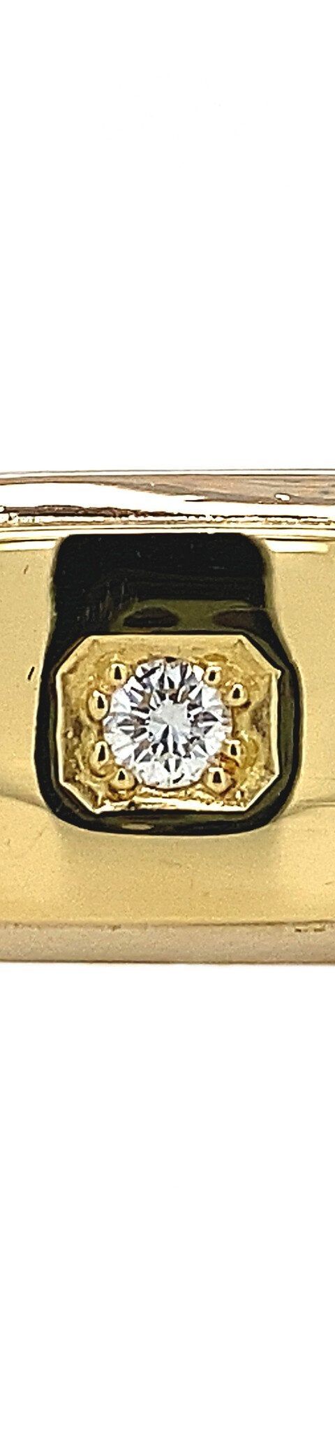 Vintage 18K Gold Ring with Diamond